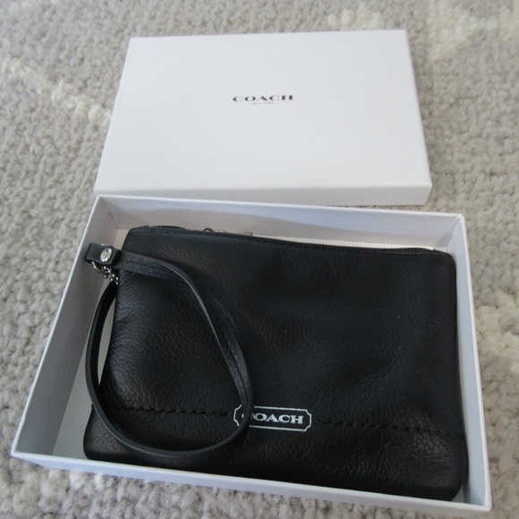 Coach Handbags - NWT Black Coach Wristlet